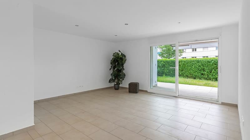 Bequeme 4.5-Zimmer-Gartenwohnung mit zwei Aussenbereichen (5)
