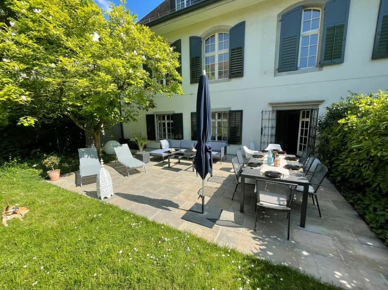 4.5-Zimmer-Gartenwohnung mit privater Garten-Oase (1)