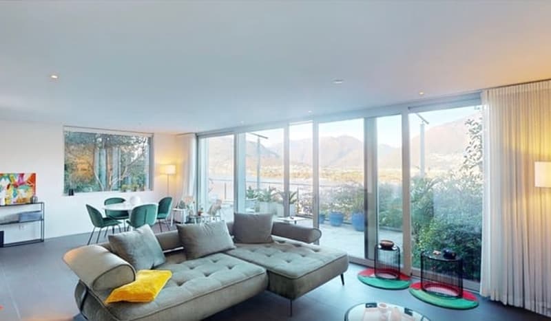 Elegant residential house with lake view and terrace (6)