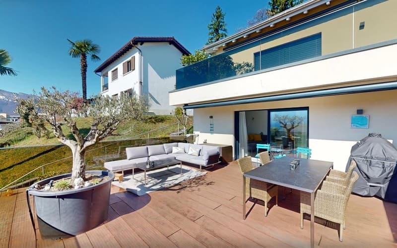 Stylish apartment with spacious outdoor oasis (4)
