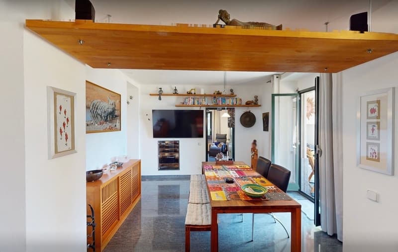 Besonderes Raumkonzept im Tessiner Haus mit Garten und Seesicht (4)