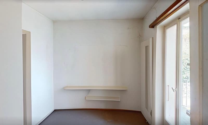 Zentrales Mehrfamilienhaus in Minusio mit Seesicht und Ausbaupotenzial (12)