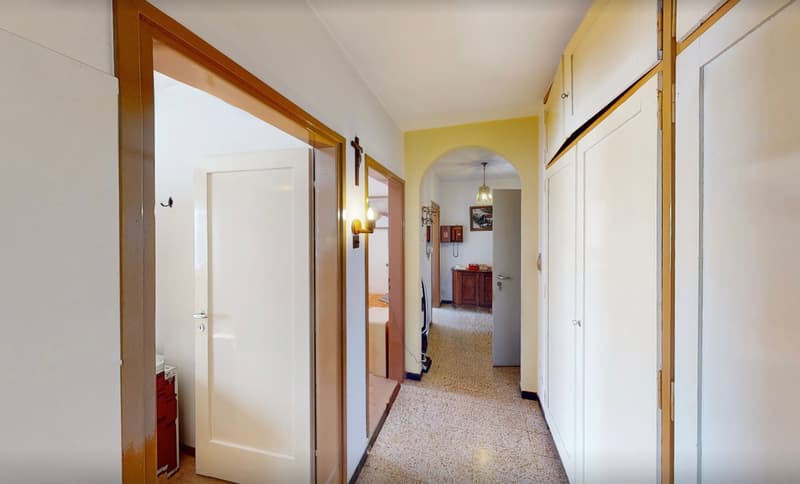 Zentrales Mehrfamilienhaus in Minusio mit Seesicht und Ausbaupotenzial (14)