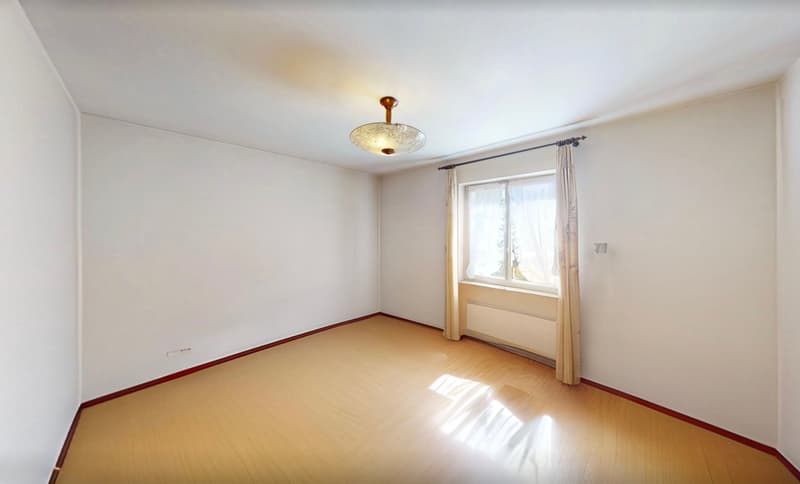 Zentrales Mehrfamilienhaus in Minusio mit Seesicht und Ausbaupotenzial (8)