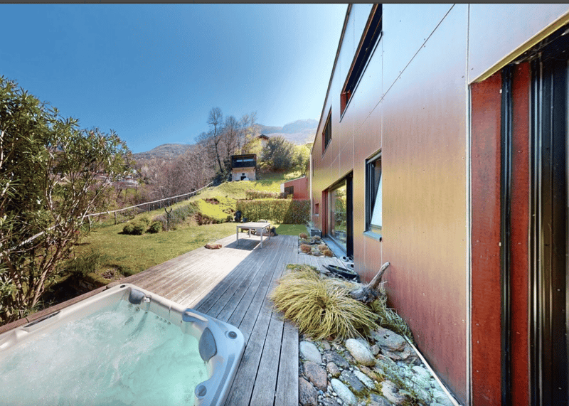Moderne Garten-Oase – Stilvolles Wohnen nahe Lugano mit privatem Garten (1)