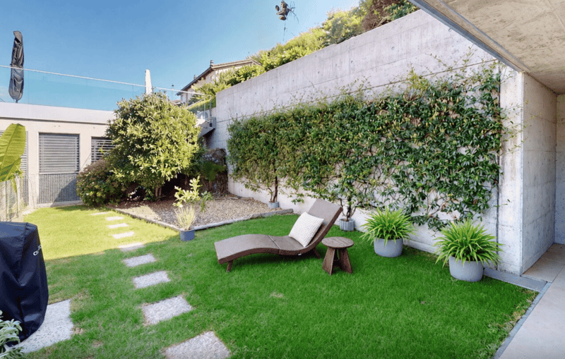 4.5-Zi.-Terrassenwohnung mit privatem Garten und Pool (11)