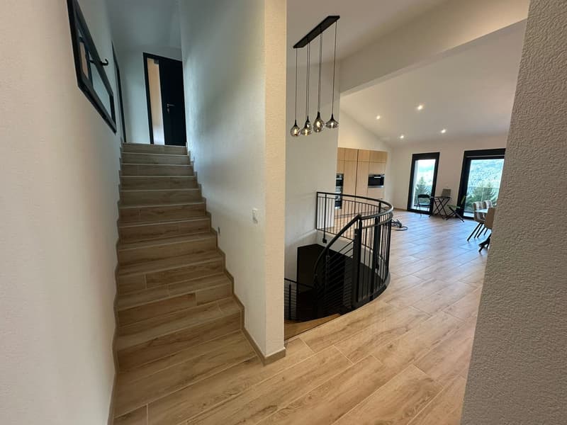 Exclusive new-build chalet with breathtaking views in Crans-Montana (18)
