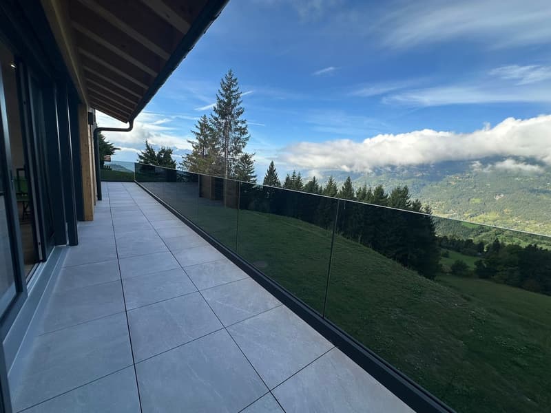 Exclusive new-build chalet with breathtaking views in Crans-Montana (26)