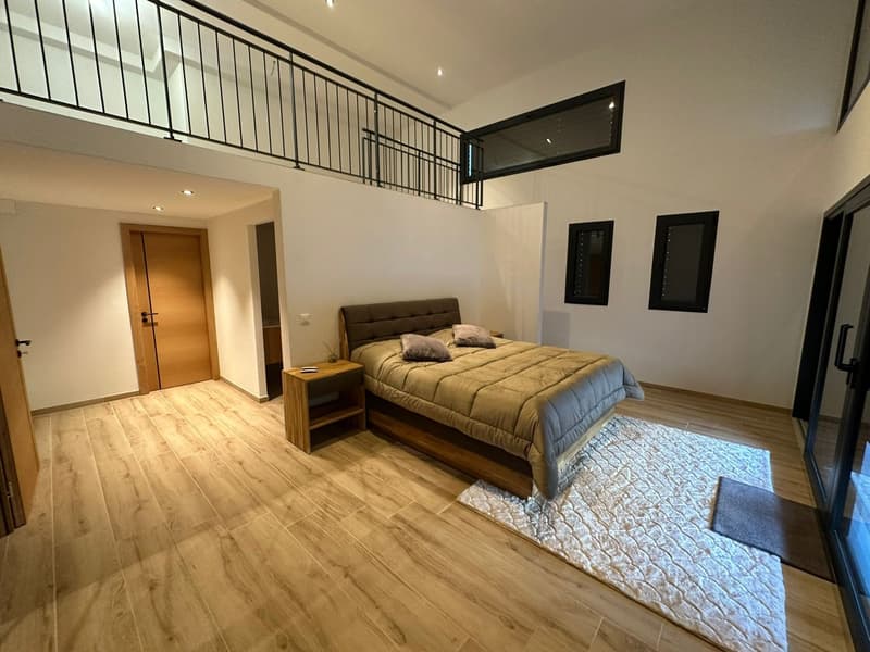 Exclusive new-build chalet with breathtaking views in Crans-Montana (4)