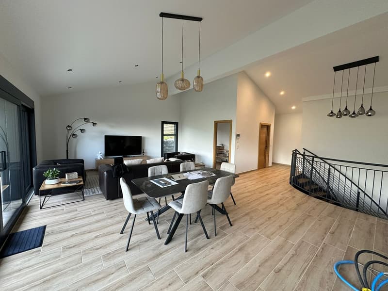 Exclusive new-build chalet with breathtaking views in Crans-Montana (15)