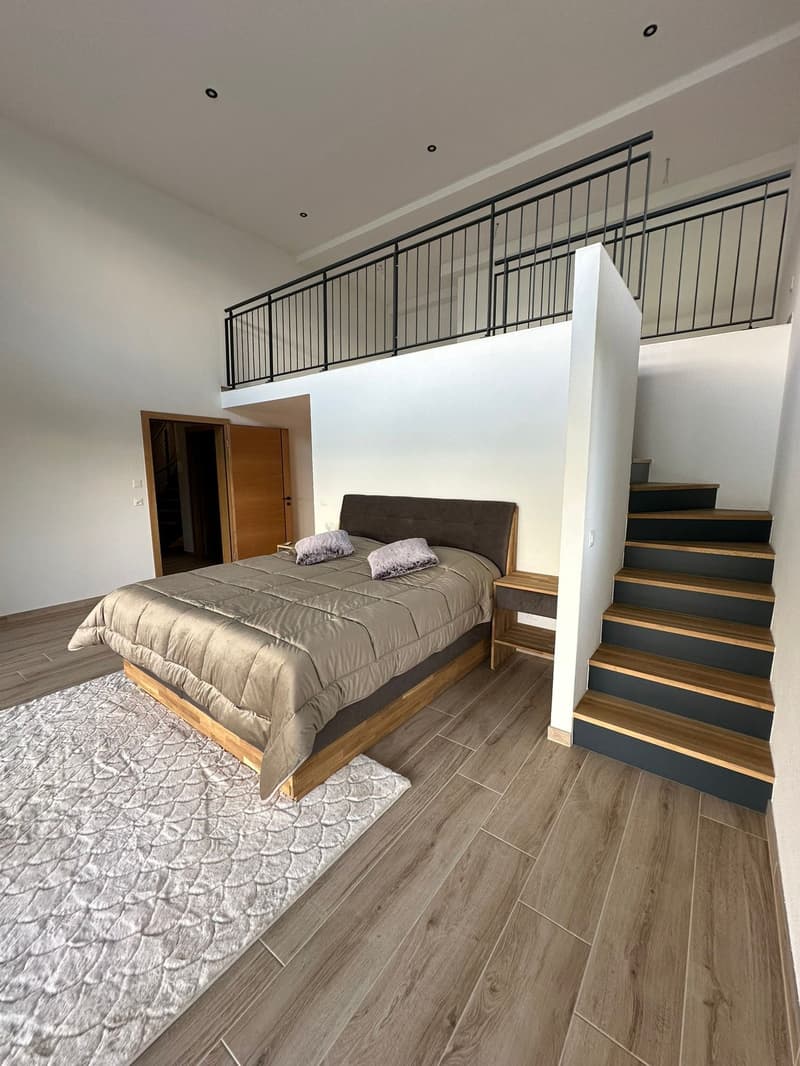 Exclusive new-build chalet with breathtaking views in Crans-Montana (9)
