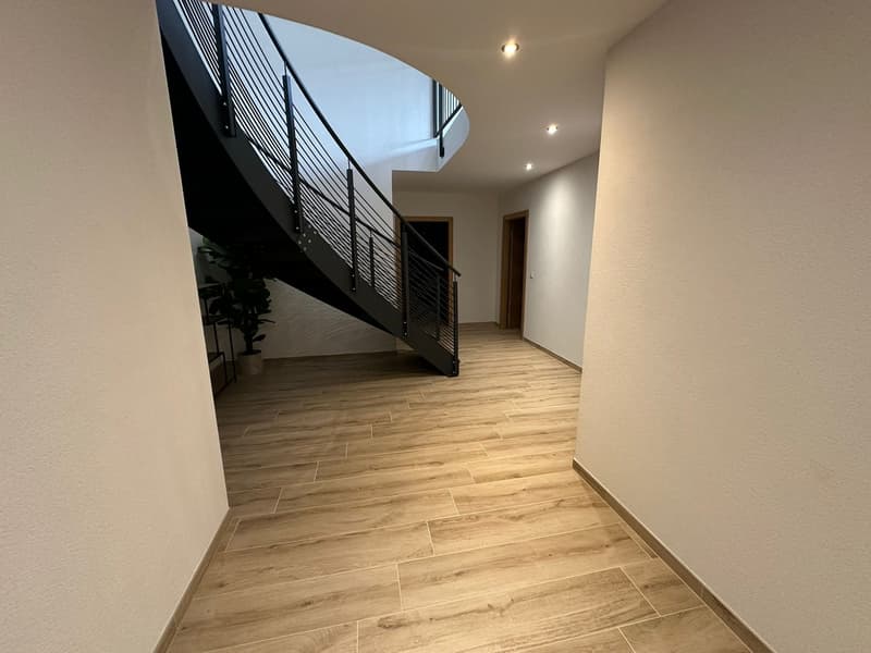 Exclusive new-build chalet with breathtaking views in Crans-Montana (3)
