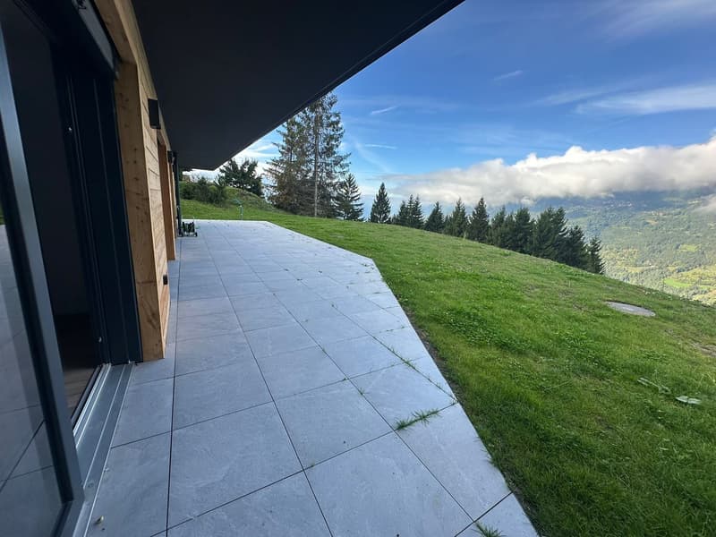 Exclusive new-build chalet with breathtaking views in Crans-Montana (20)