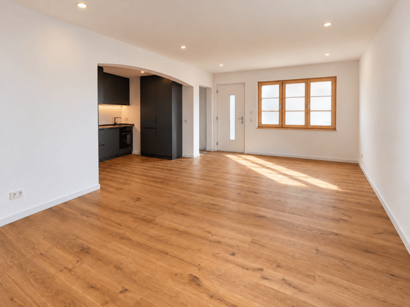 Charmante 1.5-Zimmer-Wohnung mit Garten in Hofstetten-Flüh (1)