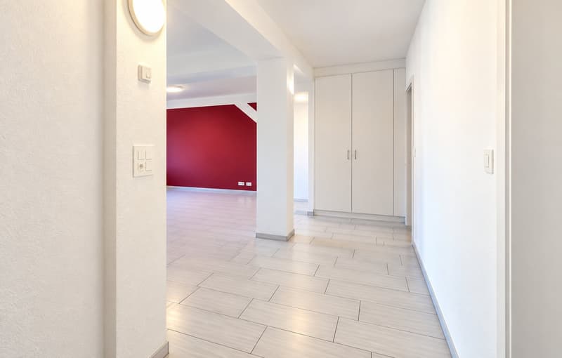 Charmante 2.5-Zimmer-Wohnung in Oberwil BL – sofort verfügbar! (2)