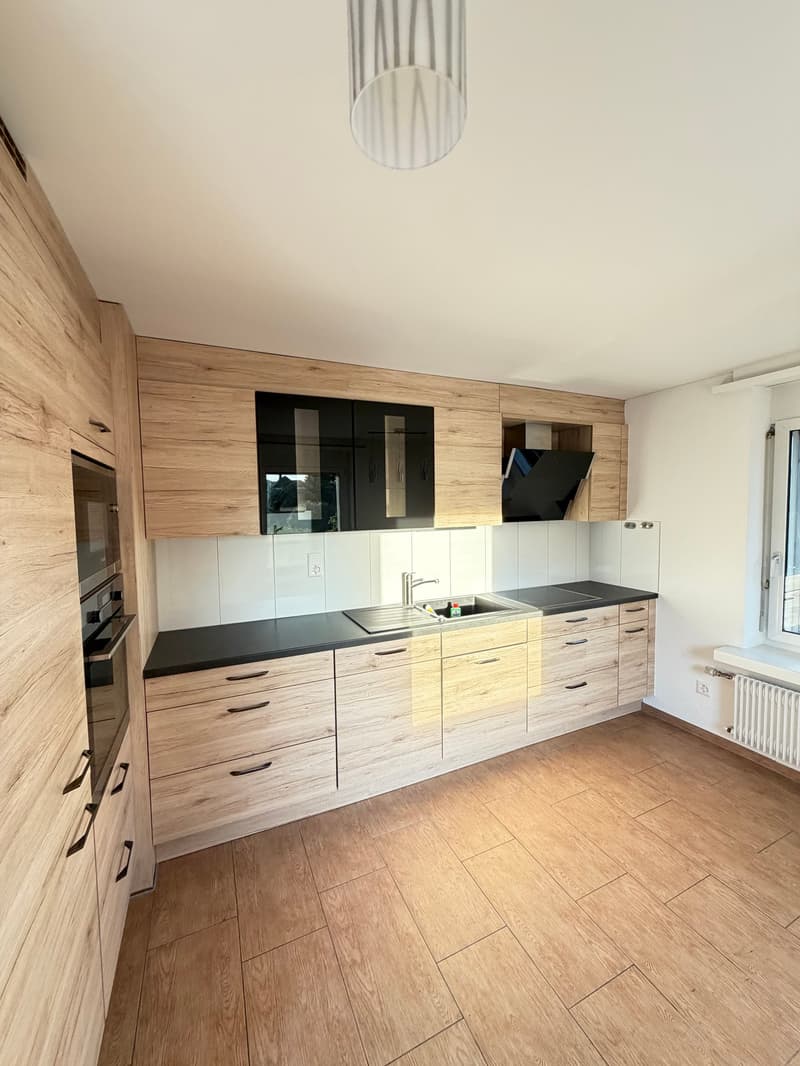 Helle 5.5-Zimmer-Wohnung im Erdgeschoss in Wil SG – ab sofort verfügbar! (2)