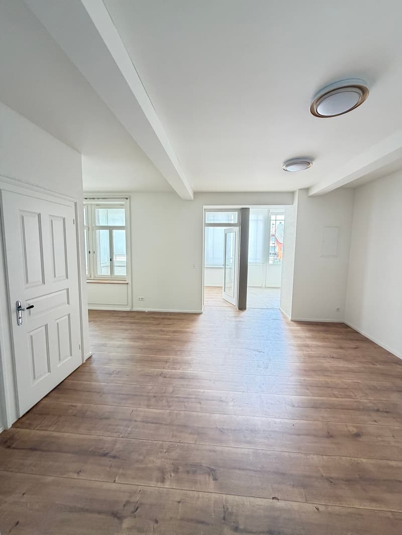 Charmante 2.5-Zimmer-Wohnung mit Balkon in Goldach – sofort verfügbar! (1)