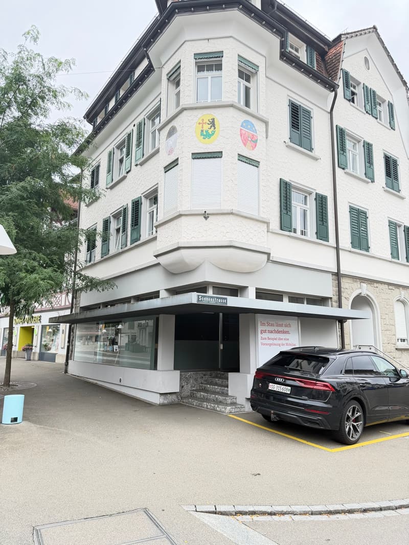 Modernes Ladenlokal an der St. Gallerstrasse in Gossau SG – ab sofort verfügbar (1)