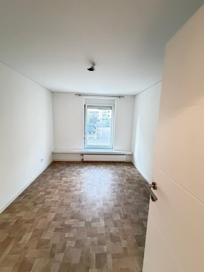 Helle 5.5-Zimmer-Wohnung im Erdgeschoss in Wil SG – ab sofort verfügbar! (5)