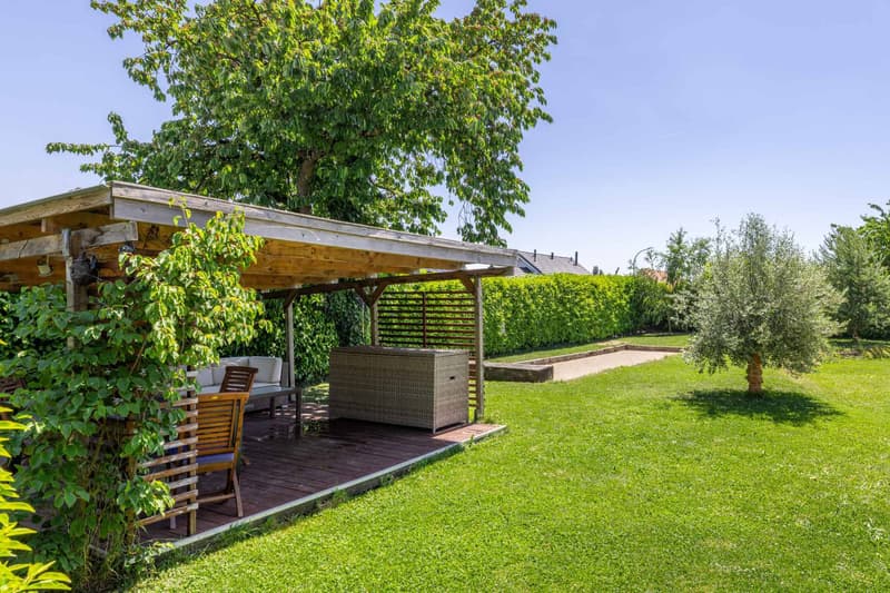 Espace terrasse sous pergola