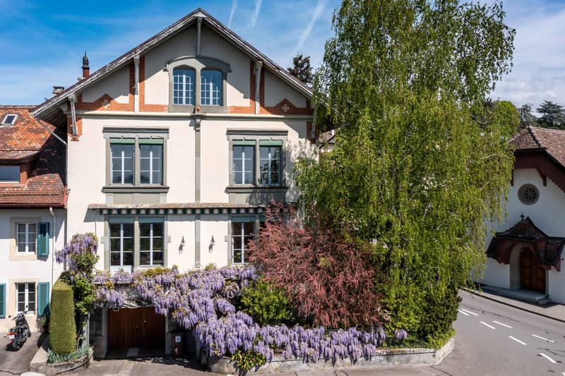 Charming village house in the heart of Crissier (1)