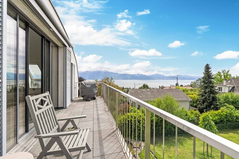 Exceptional attic with panoramic view of Lake Geneva (9)