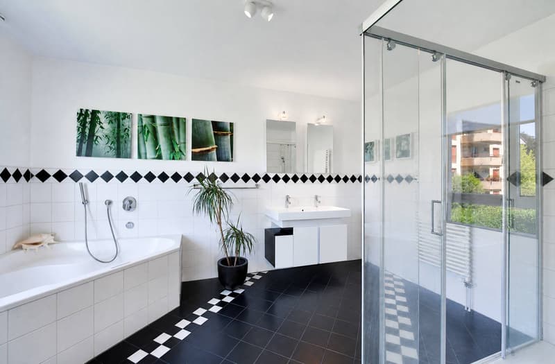 Salle de bains parentale