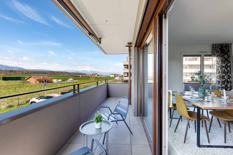 Modern apartment with beautiful unobstructed view of the countryside (2)