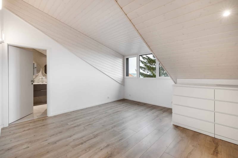Chambre parentale avec salle d'eau en suite