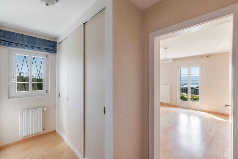Espace dressing en suite - Rez de chaussée