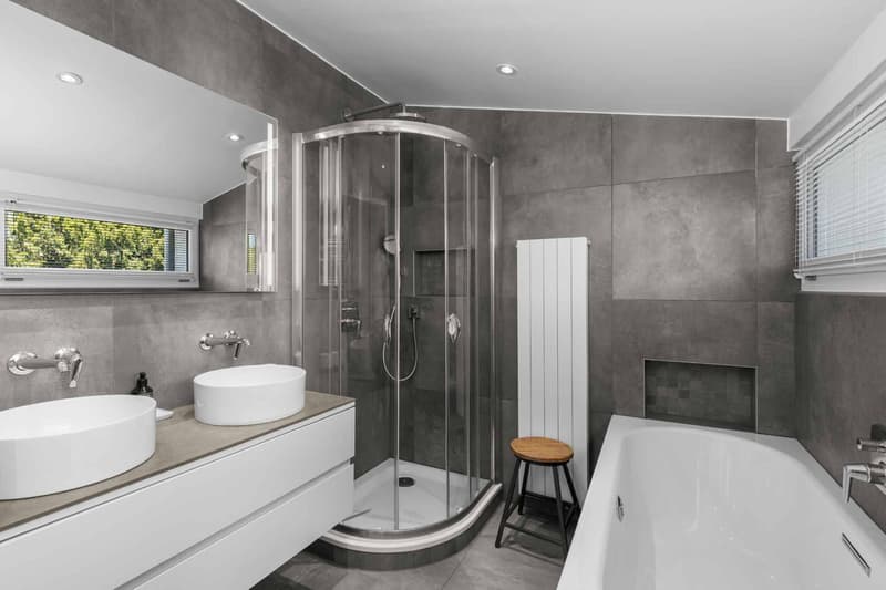 Salle d'eau avec WC