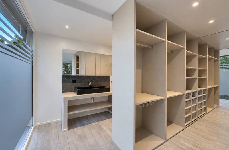 Dressing et salle de douche parentale