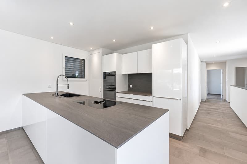 4.5 Zimmer, Maisonette-Flair & 247 m² Gartenidylle (3)