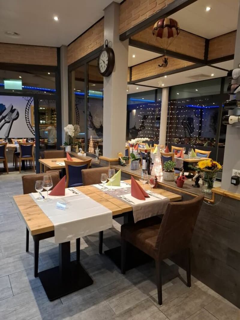 Attractive location in the center of Lengnau - in the midst of the action (10)
