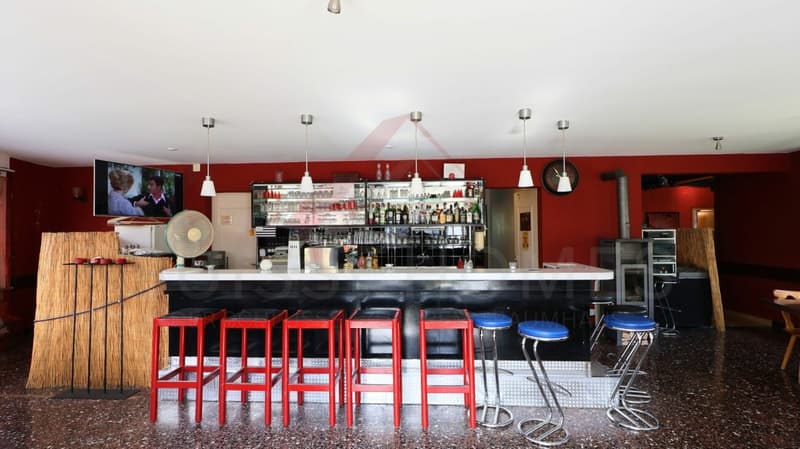Residential and commercial property in Fahy (JU) - Charm and potential for living and working in the same place (3)