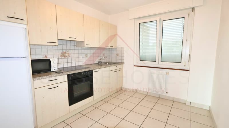 Marly - Renovated 3.5-room apartment with sunny balcony and green views (9)