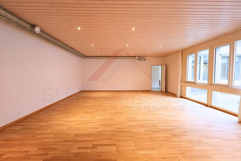 Wohnen und Arbeiten vereint - Atriumgebäude mit 220 m² Wohn- und 270 m² Gewerbefläche in Thörishaus (12)