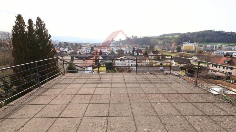 Casa con 4,5 stanze piene di charme e vista panoramica sul castello con due terrazze (27)