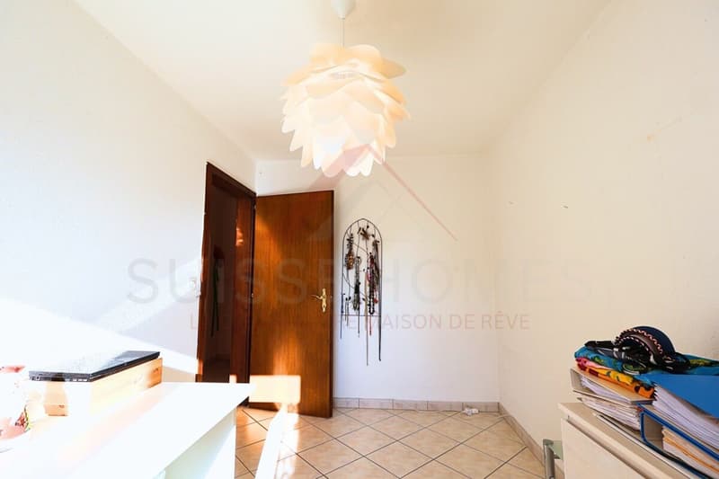 Porrentruy - Beautiful spacious villa with pool, jacuzzi, and independent accommodation (8)