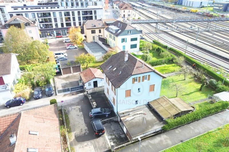 Delémont - Property with 3 apartments and strong potential for appreciation in a central neighborhood (1)