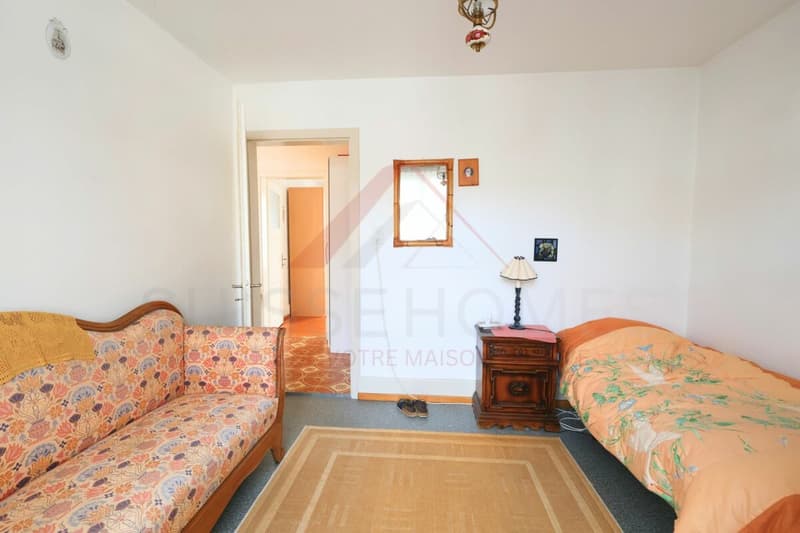 Delémont - Property with 3 apartments and strong potential for appreciation in a central neighborhood (8)