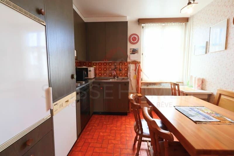 Delémont - Property with 3 apartments and strong potential for appreciation in a central neighborhood (12)