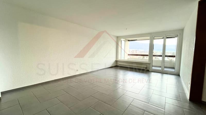 Delémont - Bel appartement 3.5 pièces rénové avec terrasse et vue panoramique (2)