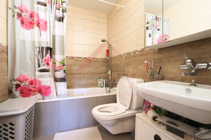 Delémont - Bel appartement 3.5 pièces rénové avec terrasse et vue panoramique (11)