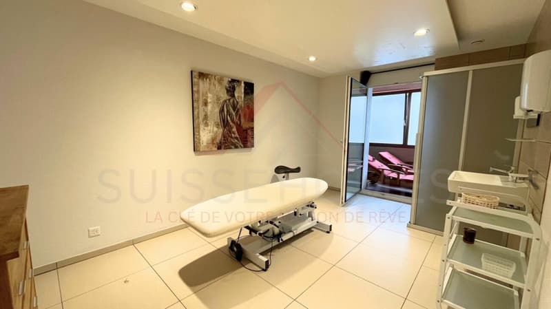Courtételle - Local commercial 157 m² clé en main (Minergie 2012) avec sauna/hammam, équipements fitness, accès PMR & parking (9)