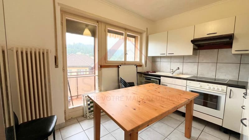Le Locle - 3.5 room apartment with balcony, brightness and great potential (4)