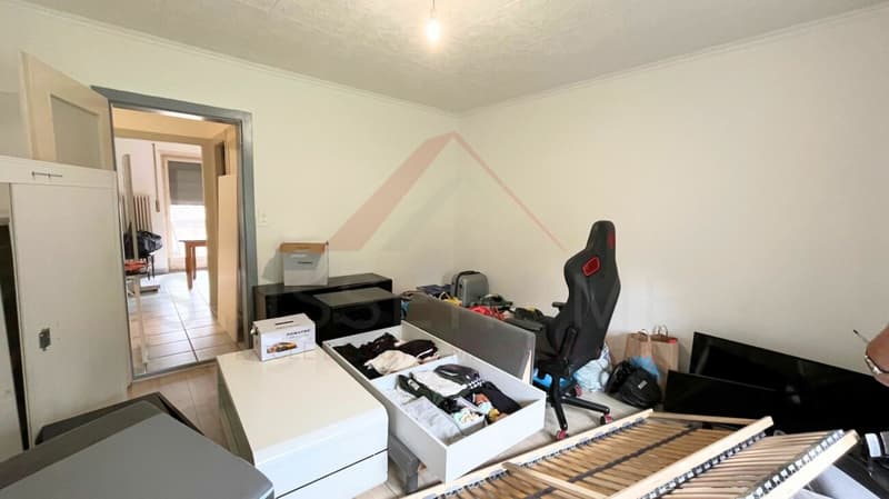 Le Locle - 3.5 room apartment with balcony, brightness and great potential (3)