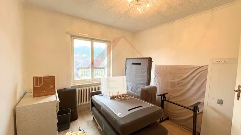 Le Locle - 3.5 room apartment with balcony, brightness and great potential (8)