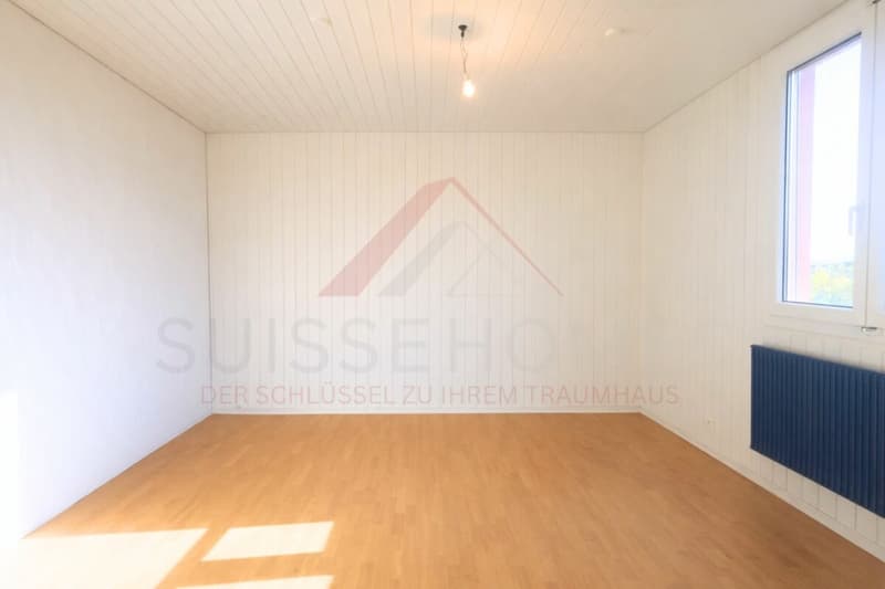 Exclusive single-family house with pool, lake view, and spacious garden (24)