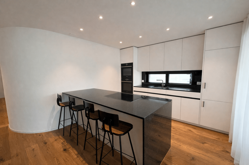 Appartement 4.5 pièces familial au centre de Menziken (2)